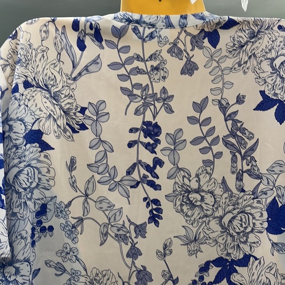 Blouse - Picture 5 of 6